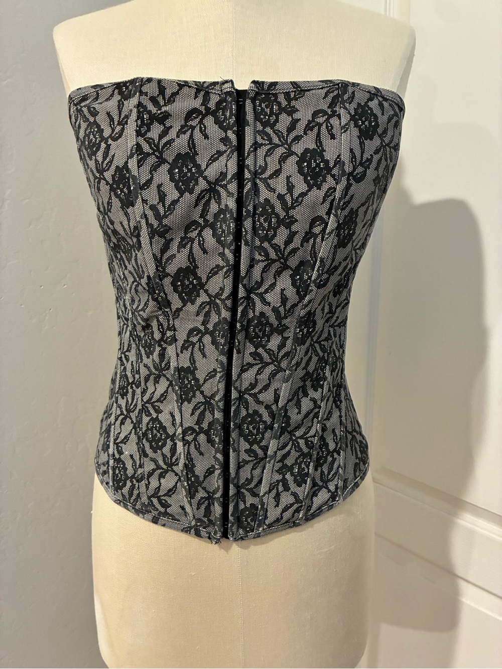 Strapless Lace-Overlay Corset Top in Gray and Black